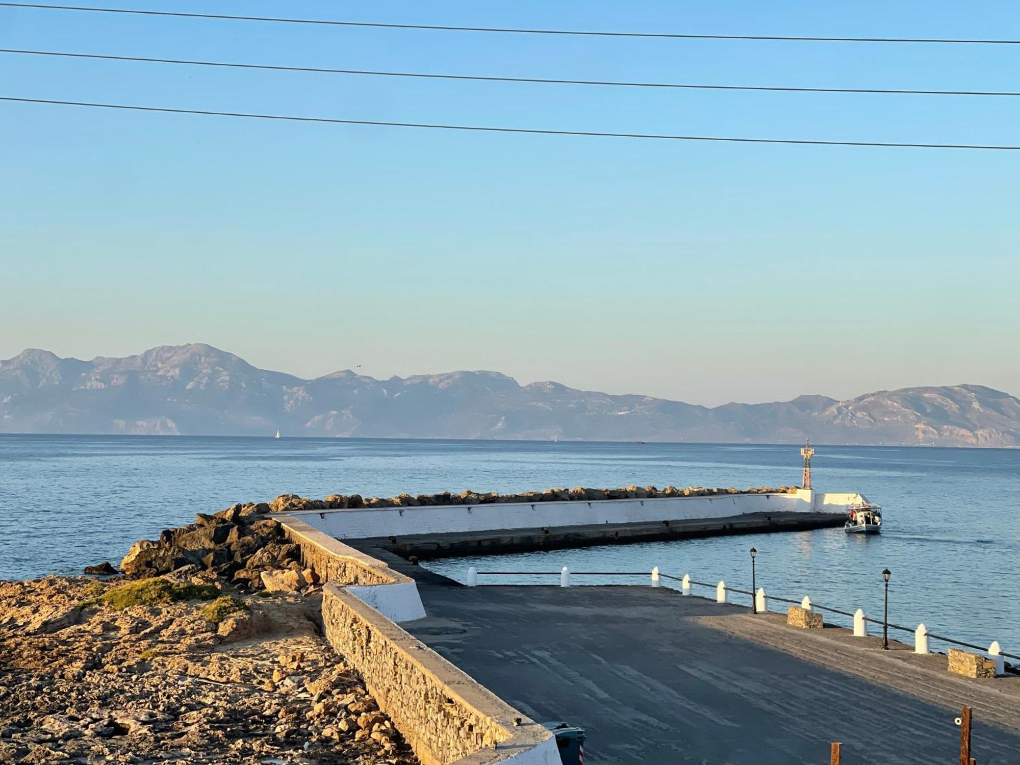 Kasos Almyra Beach Suites Фри Экстерьер фото
